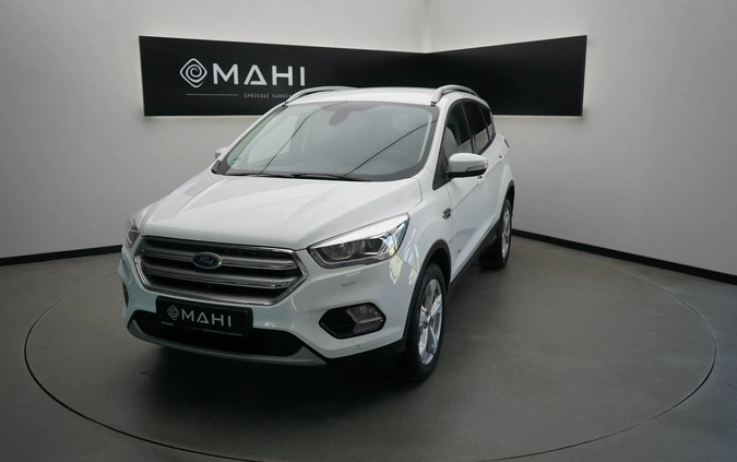 Ford Kuga cena 74999 przebieg: 92860, rok produkcji 2018 z Ryki małe 326